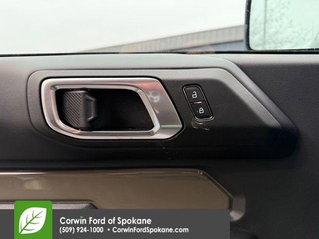New 2025 Ford Bronco Badlands image 19