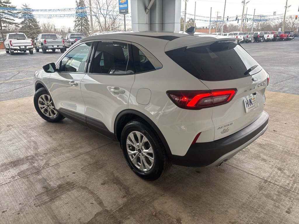 Used 2023 Ford Escape Active image 4