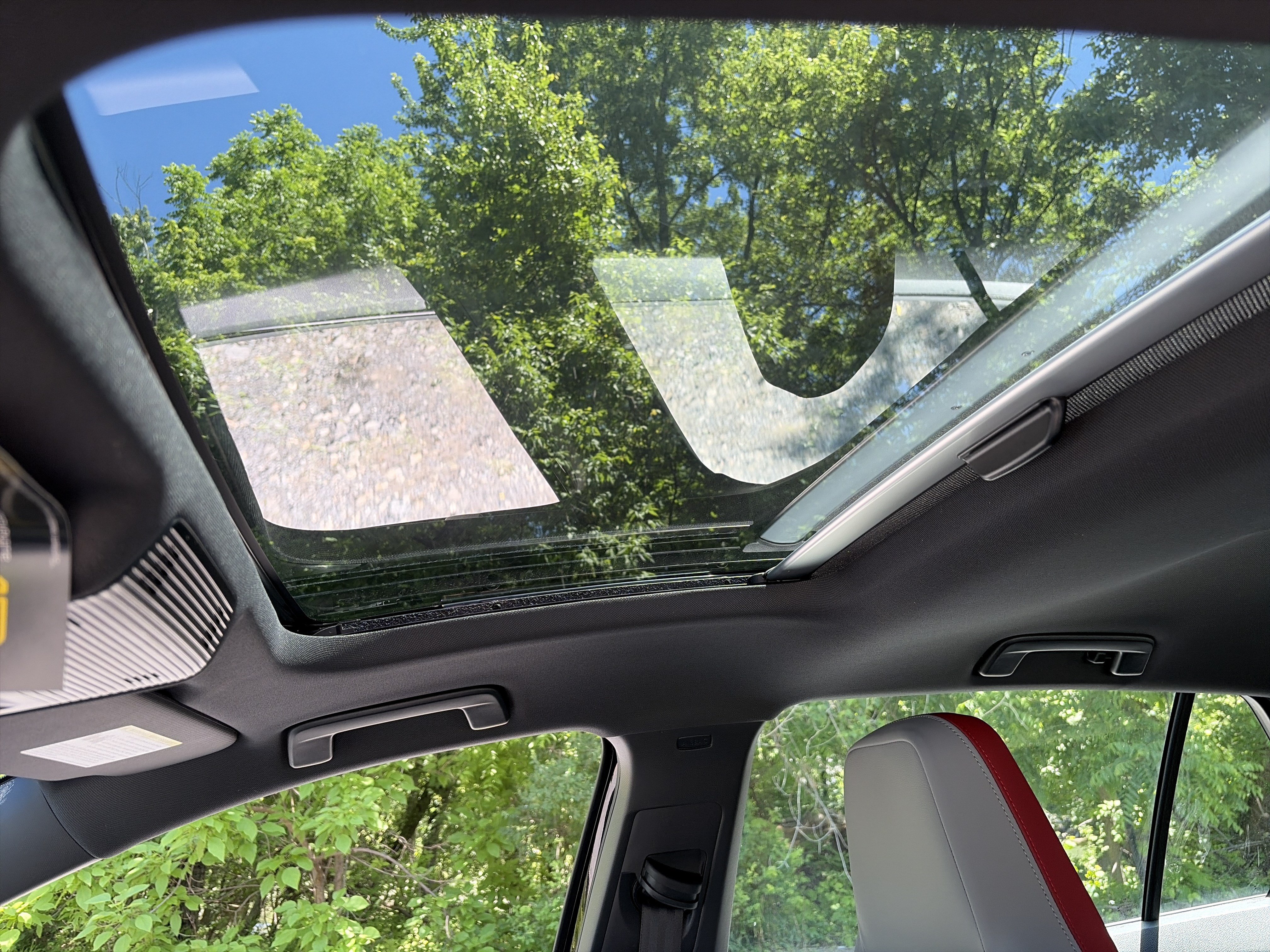 New 2026 Volkswagen GTI SE FWD image 14