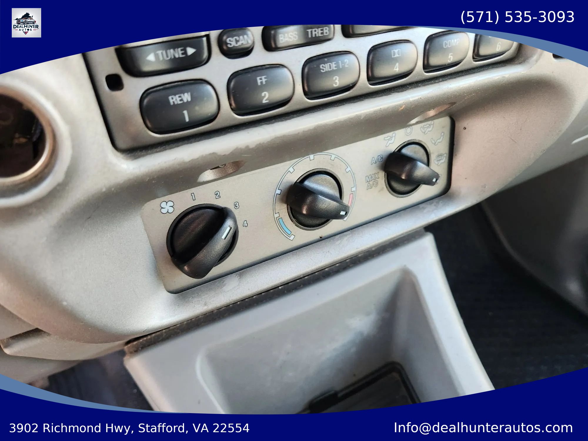 Used 2003 Ford Explorer Sport Trac XLS AWD/4WD image 23