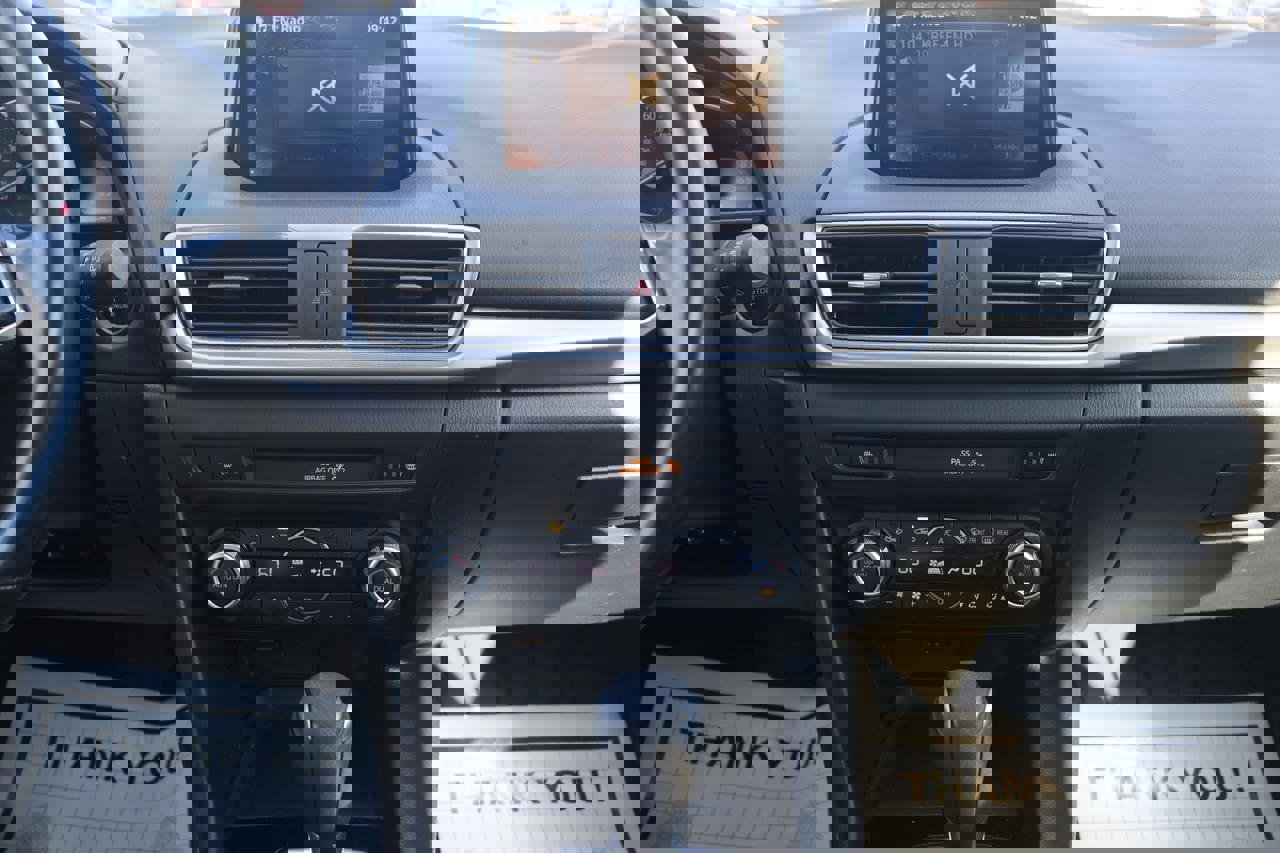 Used 2018 MAZDA MAZDA3 Touring image 34