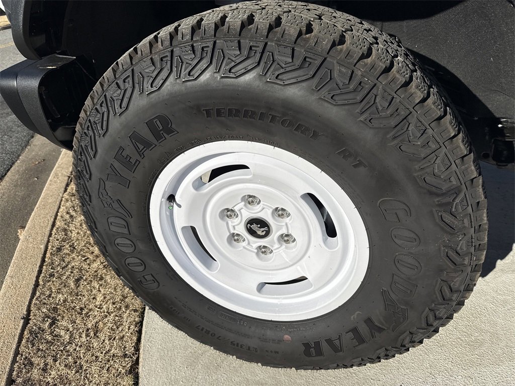 Used 2025 Ford Bronco Heritage Edition image 11