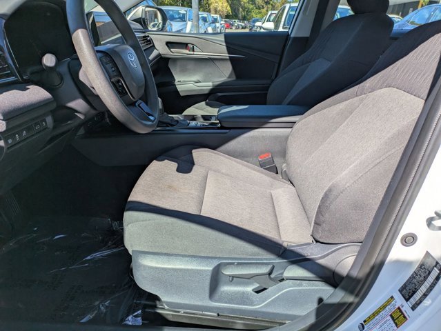 Used 2025 Toyota Camry LE image 24