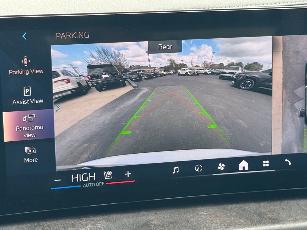 Used 2025 BMW X5 xDrive40i w/ M Sport Package image 25