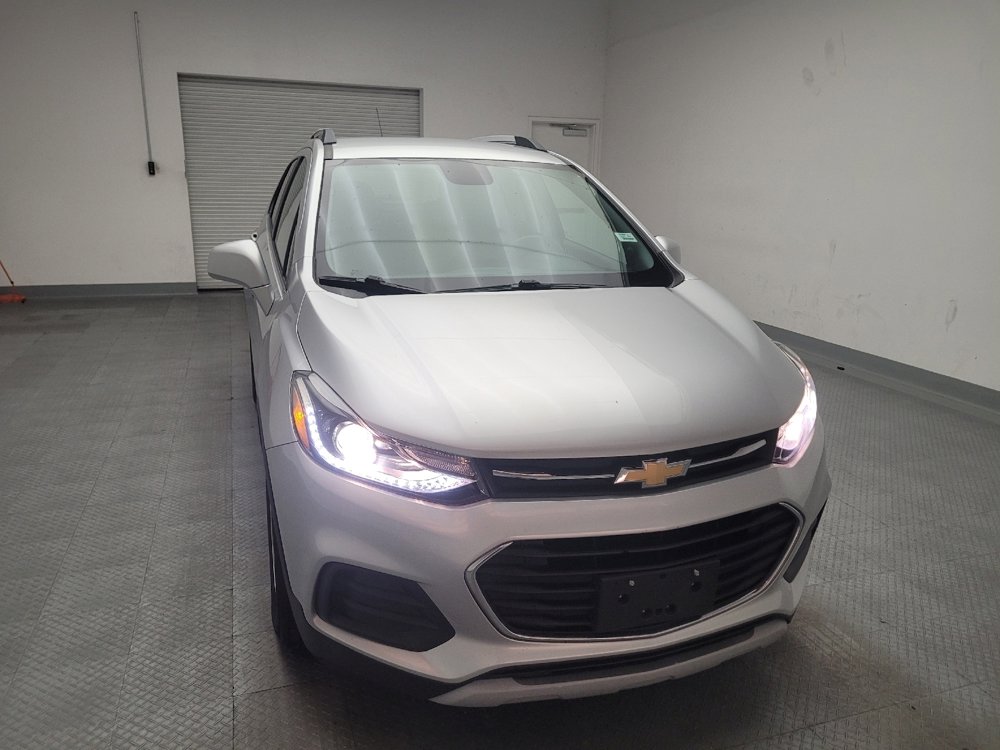 Used 2018 Chevrolet Trax LT w/ LT Convenience Package image 14