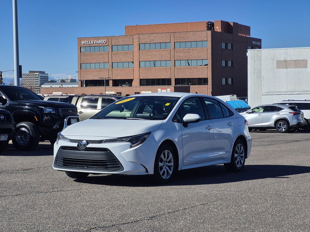 Used 2024 Toyota Corolla LE image 4