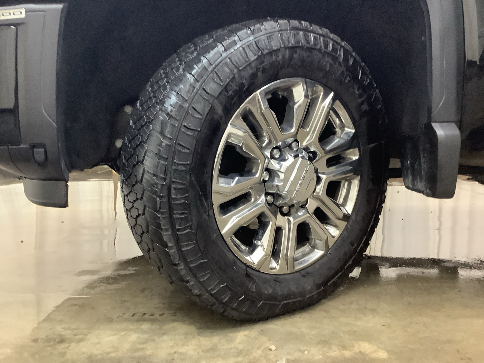 Used 2024 GMC Sierra 2500 Denali w/ Denali Reserve Package AWD/4WD image 28