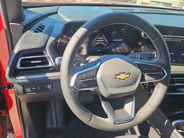 New 2027 Chevrolet Traverse LT w/ Sun and Wheel Package FWD image 11