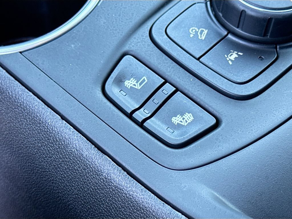 Used 2021 GMC Terrain SLE w/ Driver Convenience Package AWD/4WD image 25