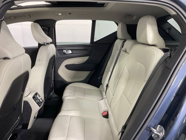 New 2026 Volvo XC40 B5 Ultra w/ Protection Package Premier image 34