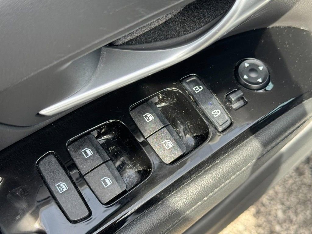 Used 2023 Hyundai Santa Cruz Limited image 15