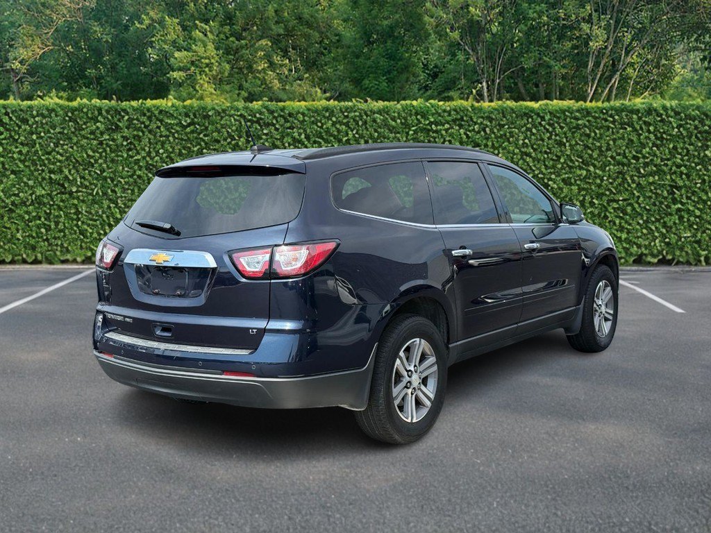 Used 2017 Chevrolet Traverse LT AWD/4WD image 3