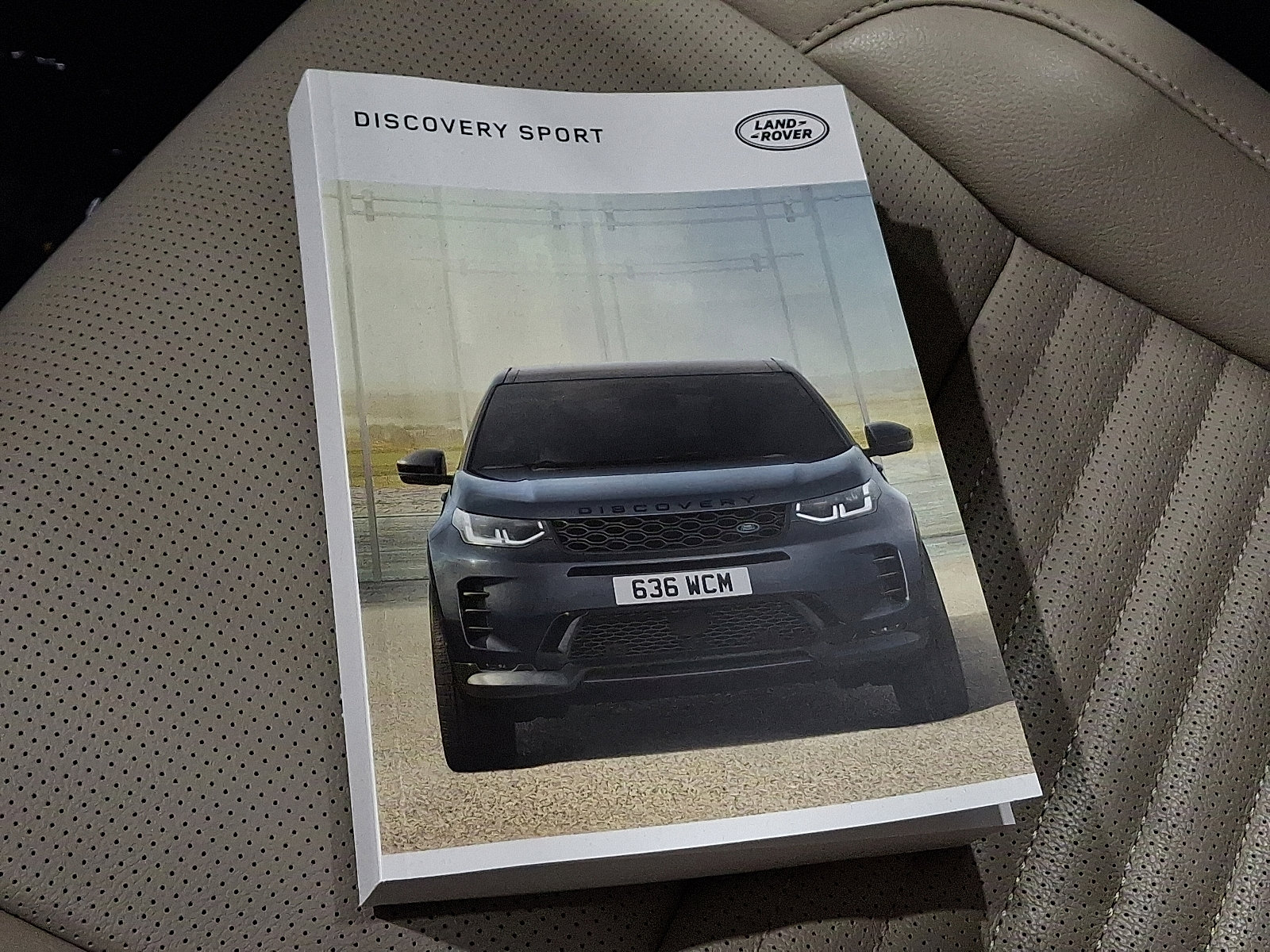 Certified 2025 Land Rover Discovery Sport S image 25