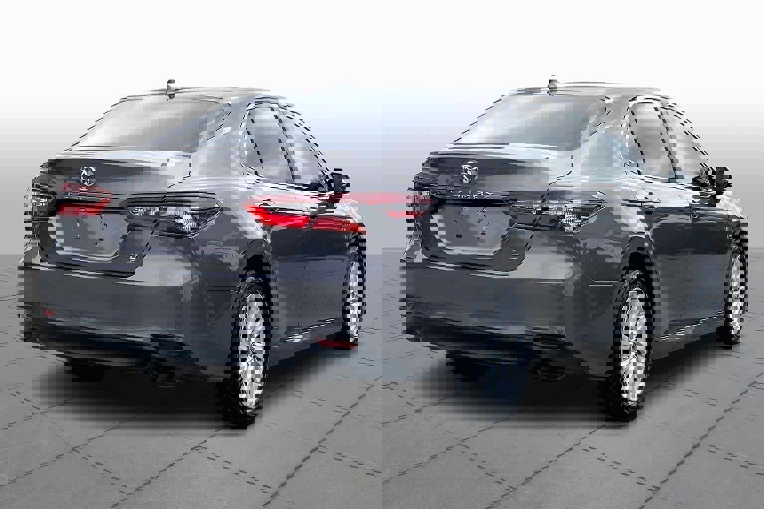 Used 2024 Toyota Camry LE image 13