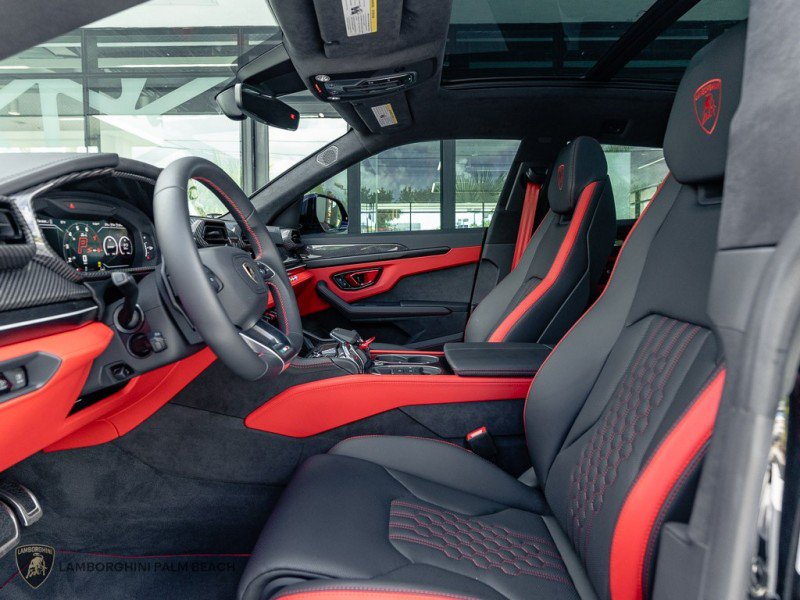 Used 2026 Lamborghini Urus SE AWD/4WD image 18
