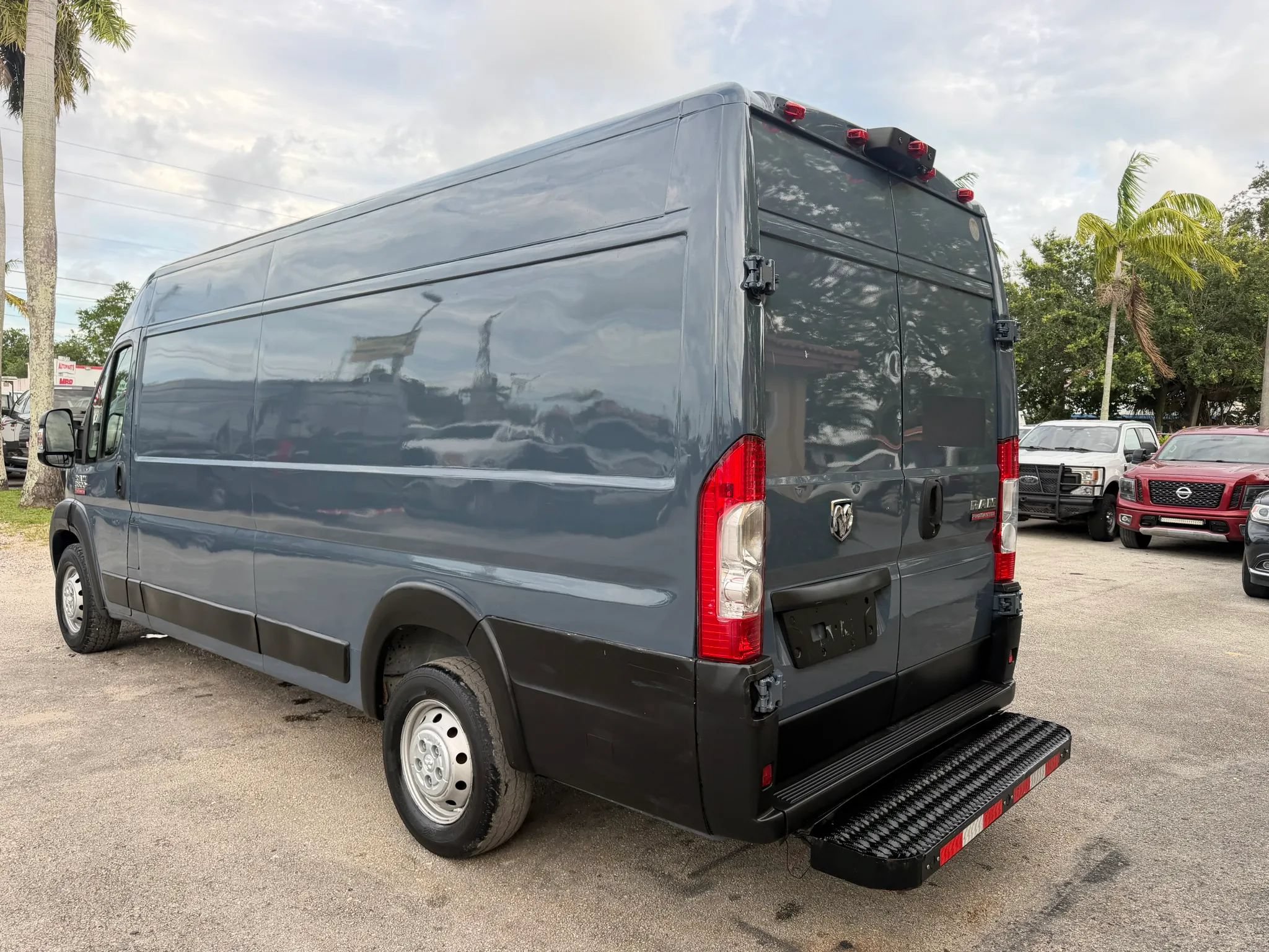 Used 2020 RAM ProMaster 3500 159 High Roof Extended FWD image 3