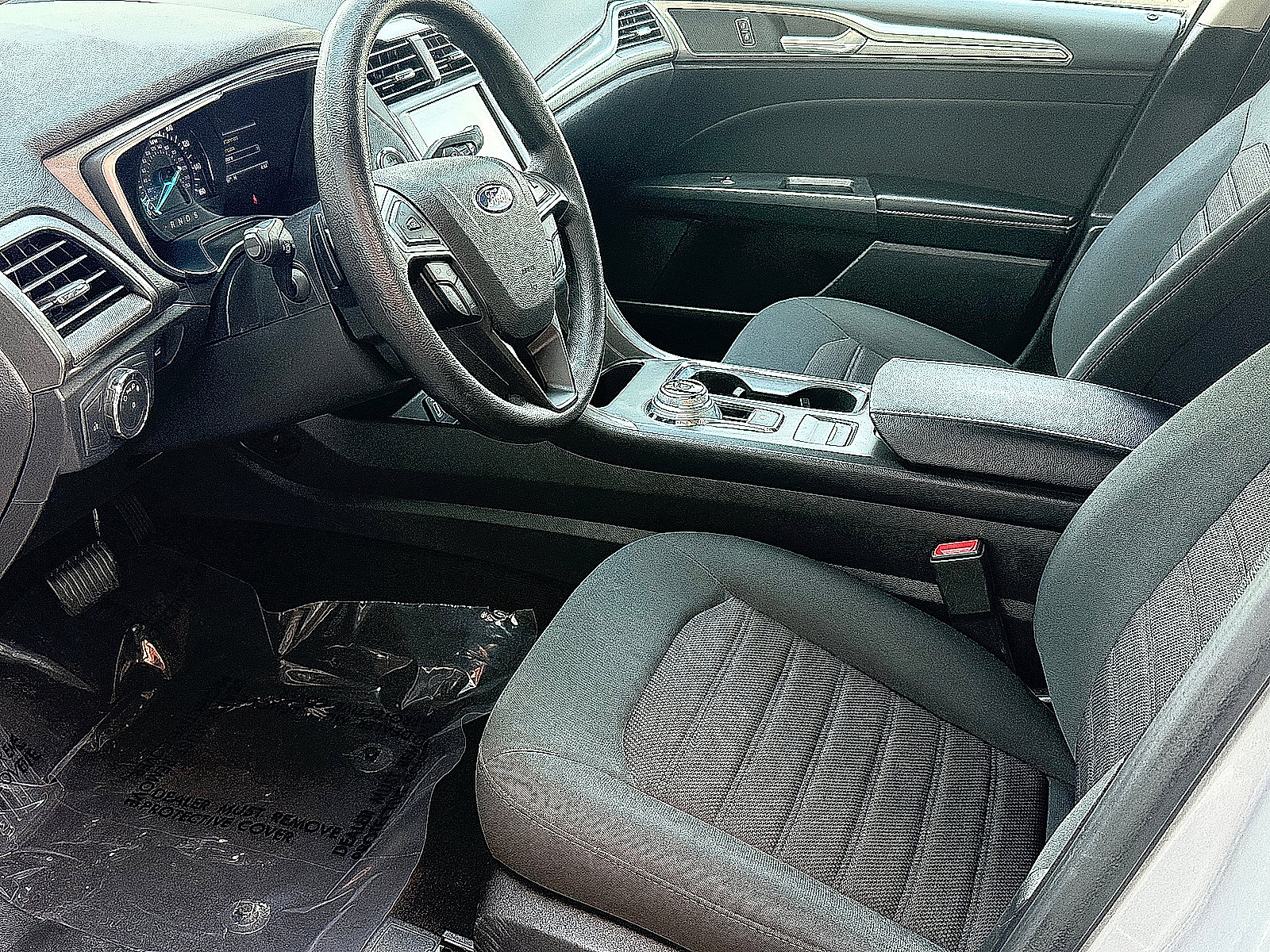 Used 2019 Ford Fusion SE FWD image 32