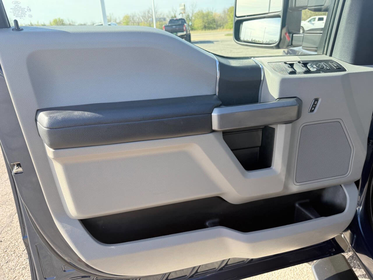 Used 2019 Ford F250 XLT w/ XLT Value Package image 18