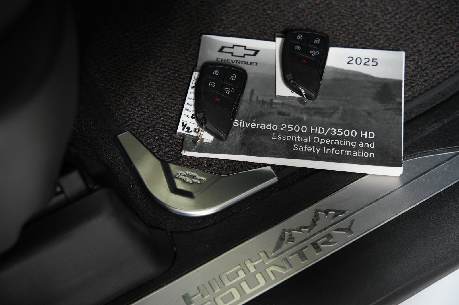 Used 2025 Chevrolet Silverado 2500 High Country w/ High Country Premium Package AWD/4WD image 47