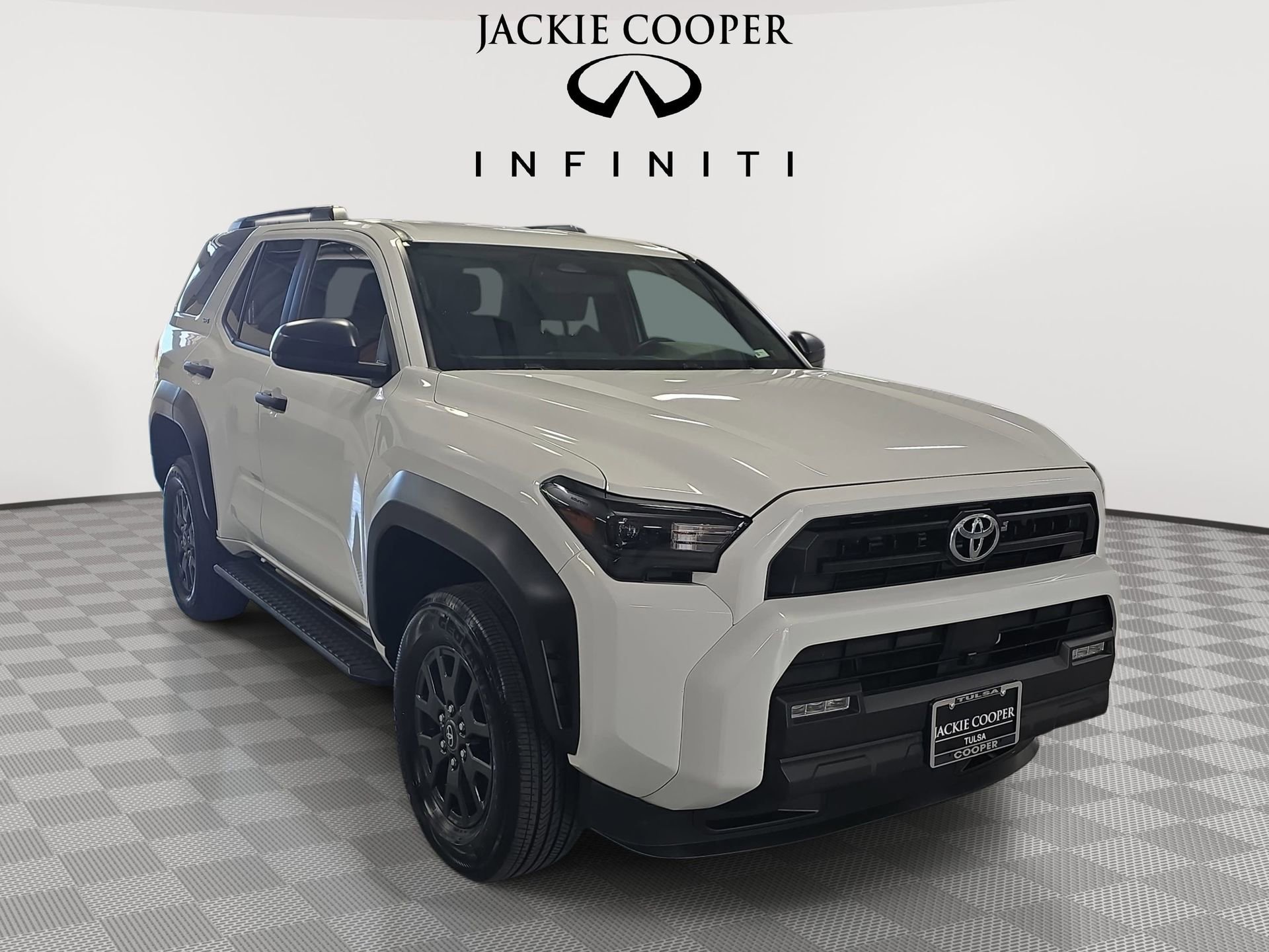 Used 2025 Toyota 4Runner SR5 AWD/4WD image 3