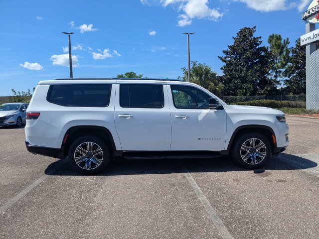Used 2024 Jeep Wagoneer L Series II RWD image 3