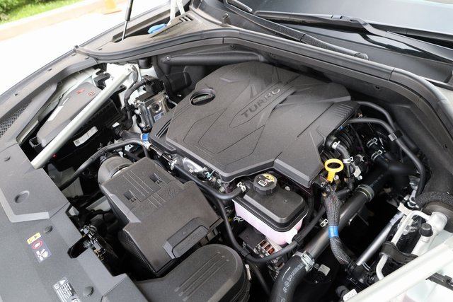 New 2026 Genesis GV70 2.5T Advanced image 9