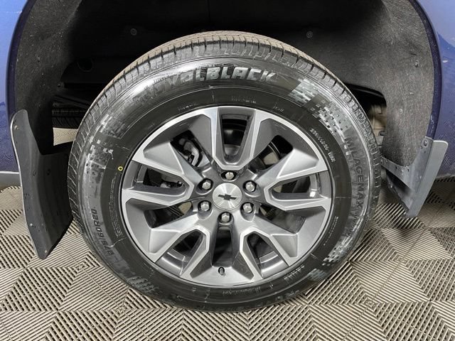 Used 2023 Chevrolet Silverado 1500 RST w/ Protection Package AWD/4WD image 7