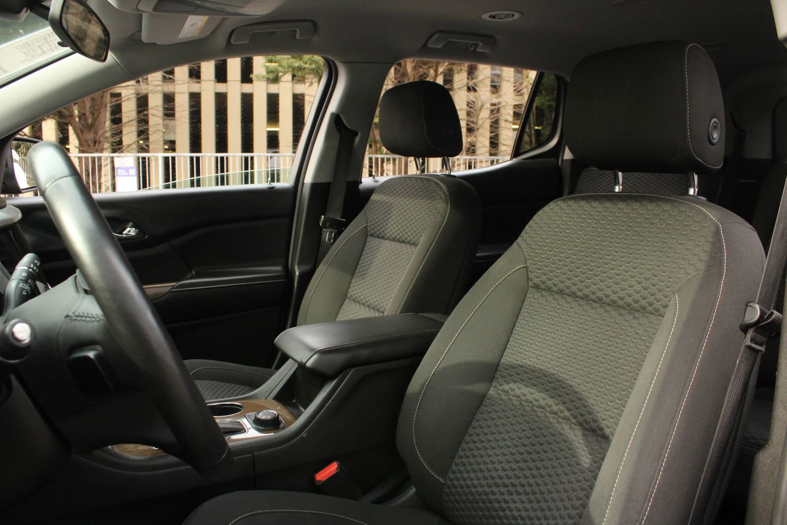 Used 2017 GMC Acadia SLE w/ Driver Alert Package I AWD/4WD image 16