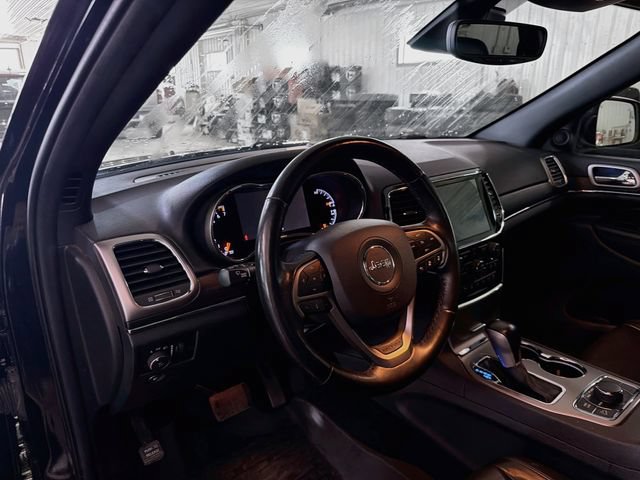 Used 2022 Jeep Grand Cherokee Limited w/ Technology Group AWD/4WD image 8