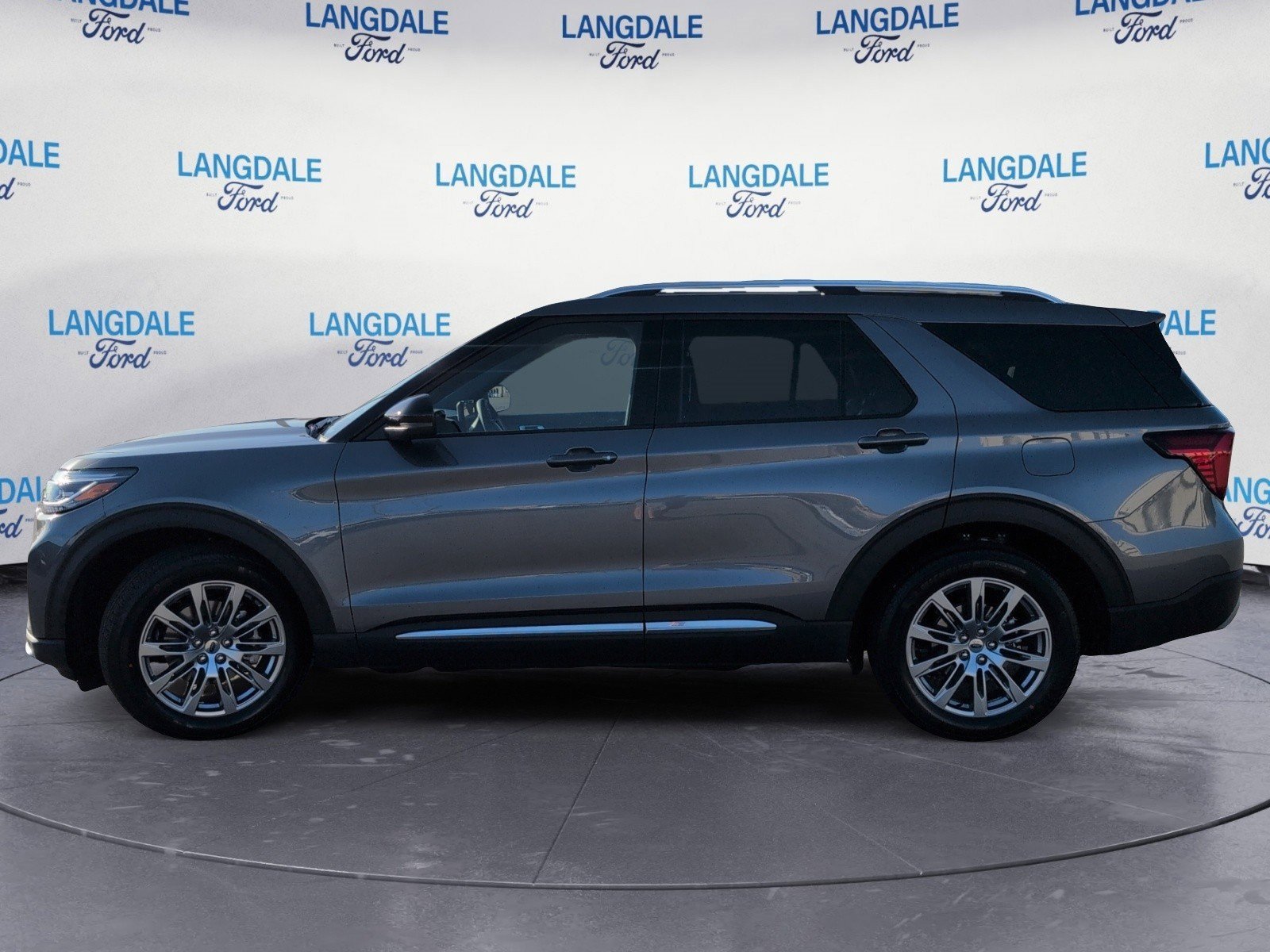 New 2026 Ford Explorer Platinum image 10