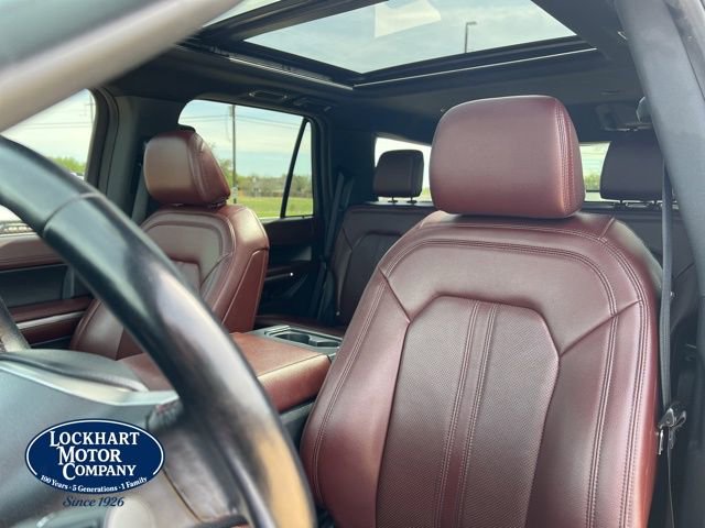 Used 2023 Ford Expedition Limited image 11