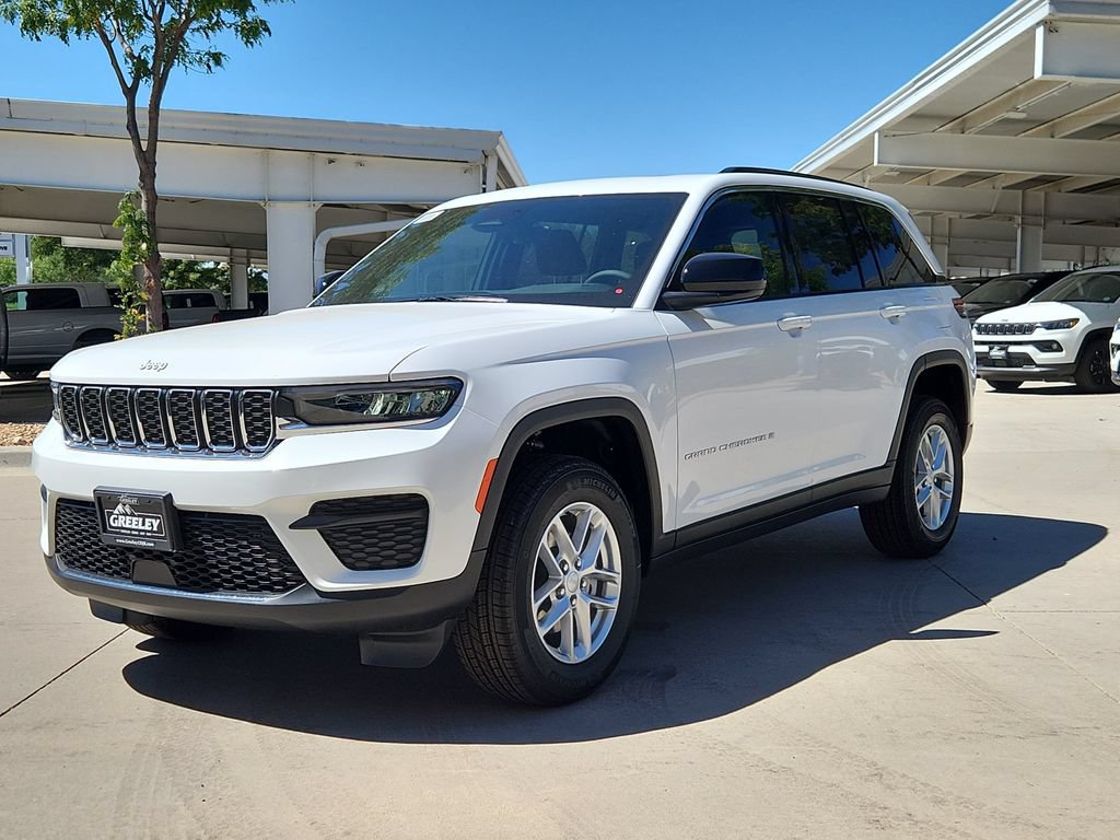 New 2026 Jeep Grand Cherokee Laredo X AWD/4WD image 4
