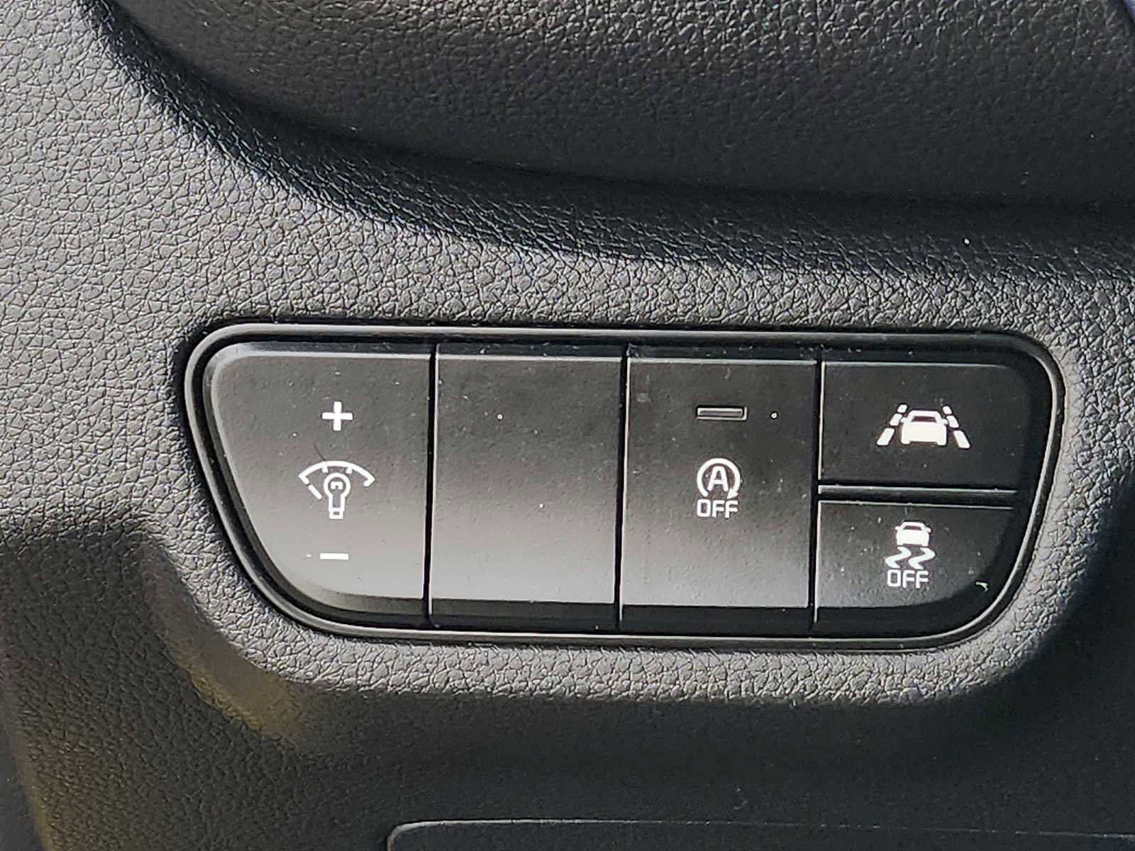 Used 2022 Kia Seltos Nightfall Edition image 26