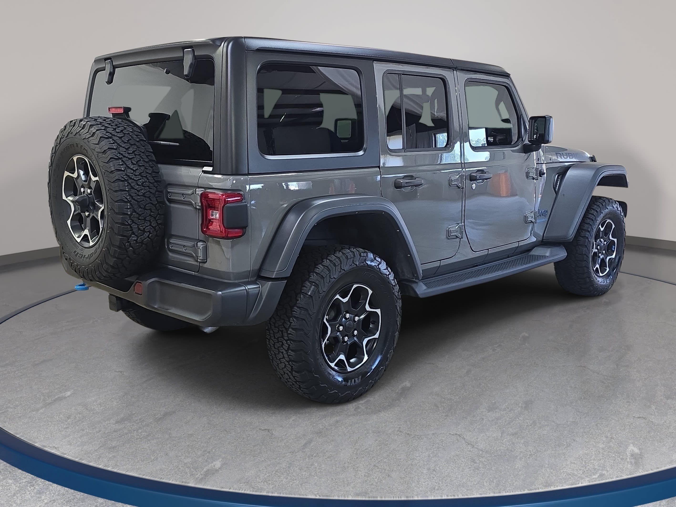 Used 2023 Jeep Wrangler Unlimited Rubicon 4xe AWD/4WD image 6