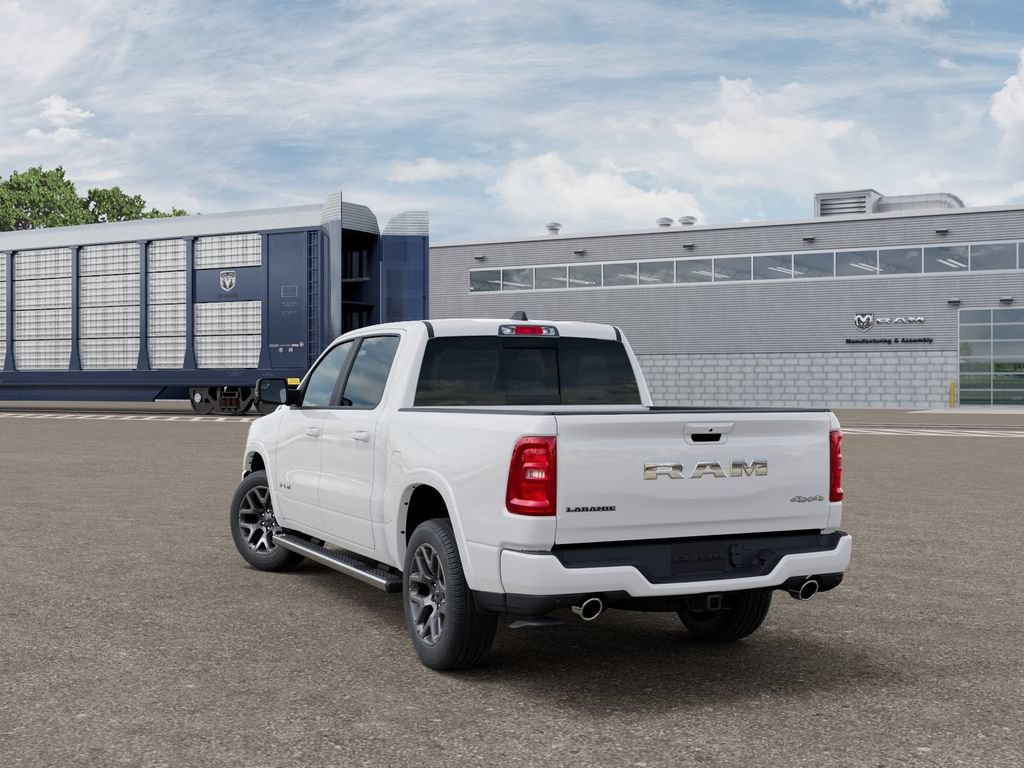 New 2027 RAM 1500 Laramie AWD/4WD image 3