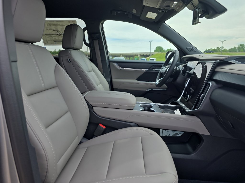 New 2026 GMC Acadia Elevation w/ Elevation Premium Package FWD image 15