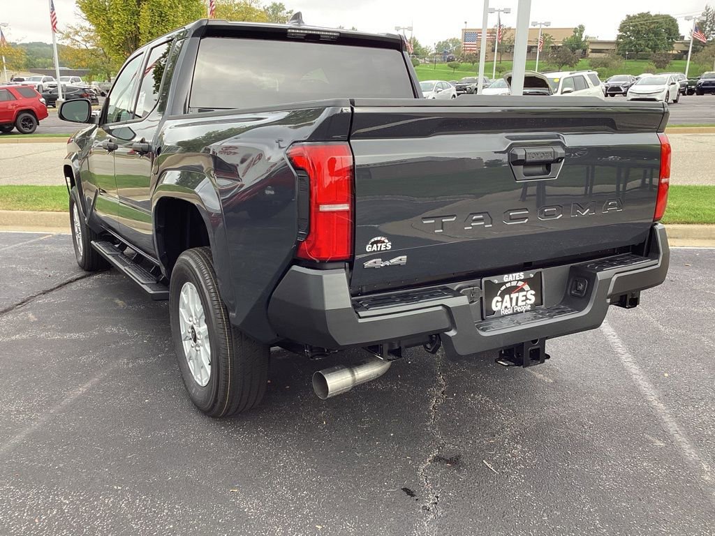 New 2025 Toyota Tacoma SR image 3