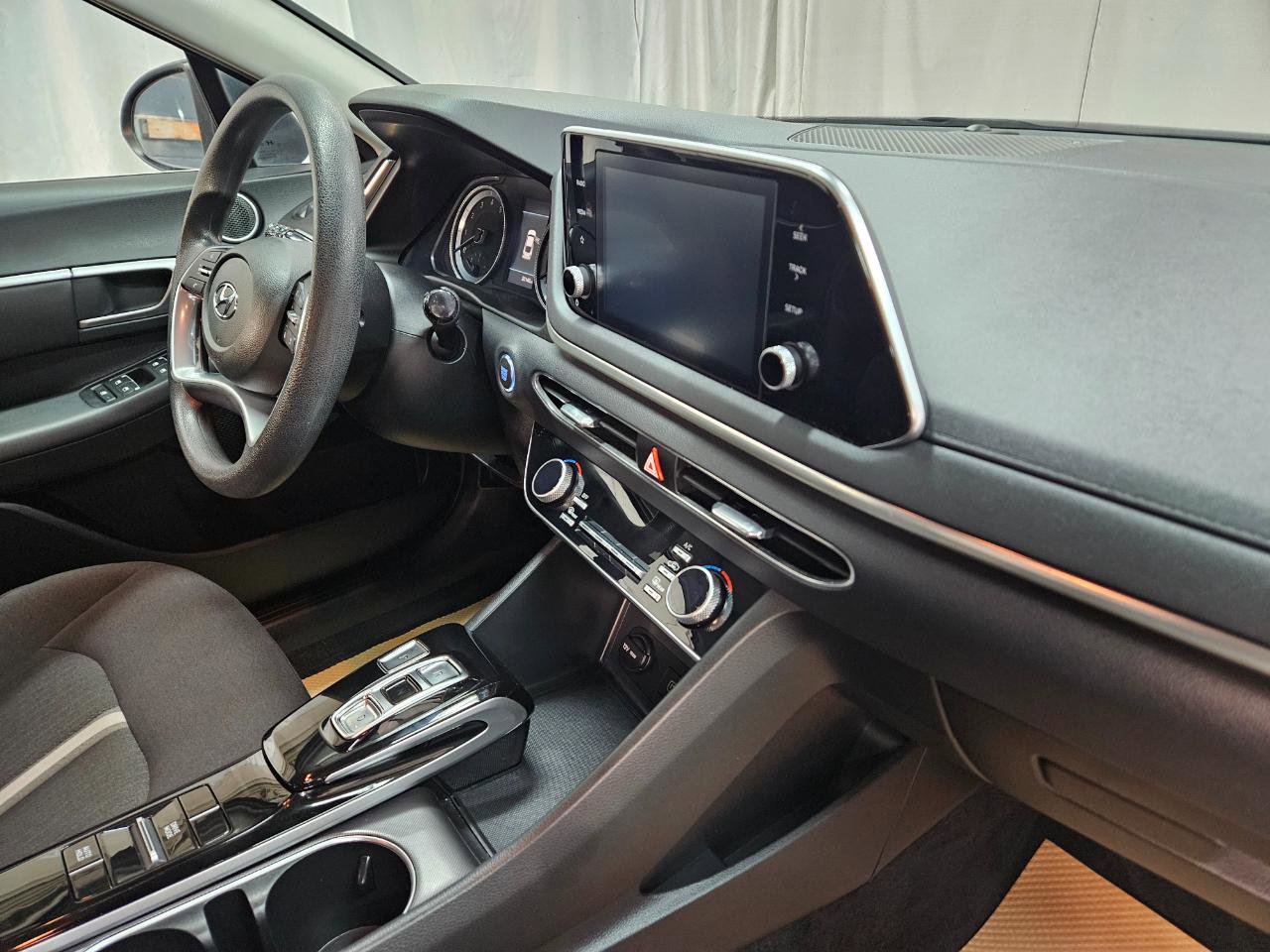 Used 2022 Hyundai Sonata SEL image 25