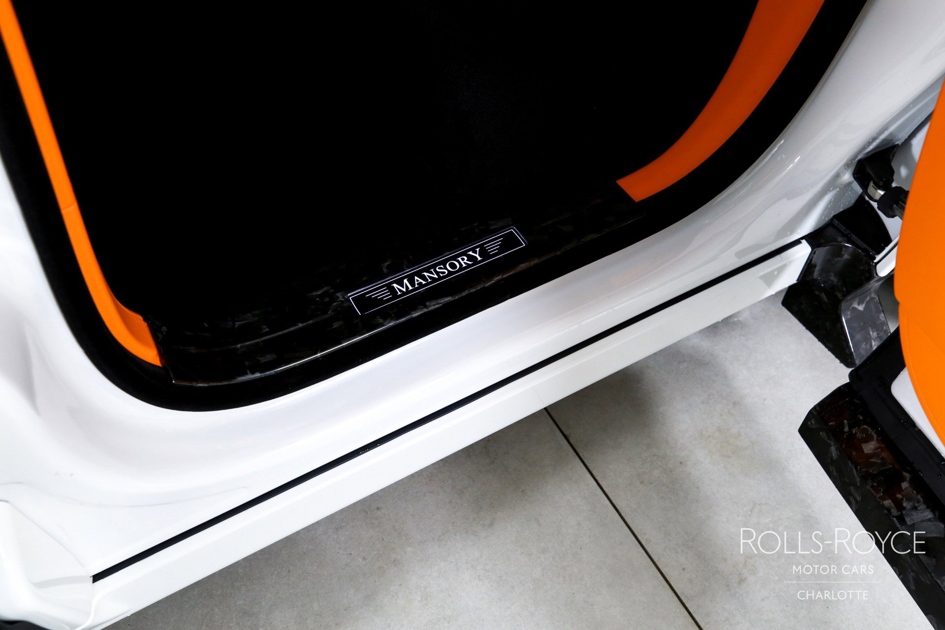 Used 2025 Rolls-Royce Cullinan Black Badge image 23