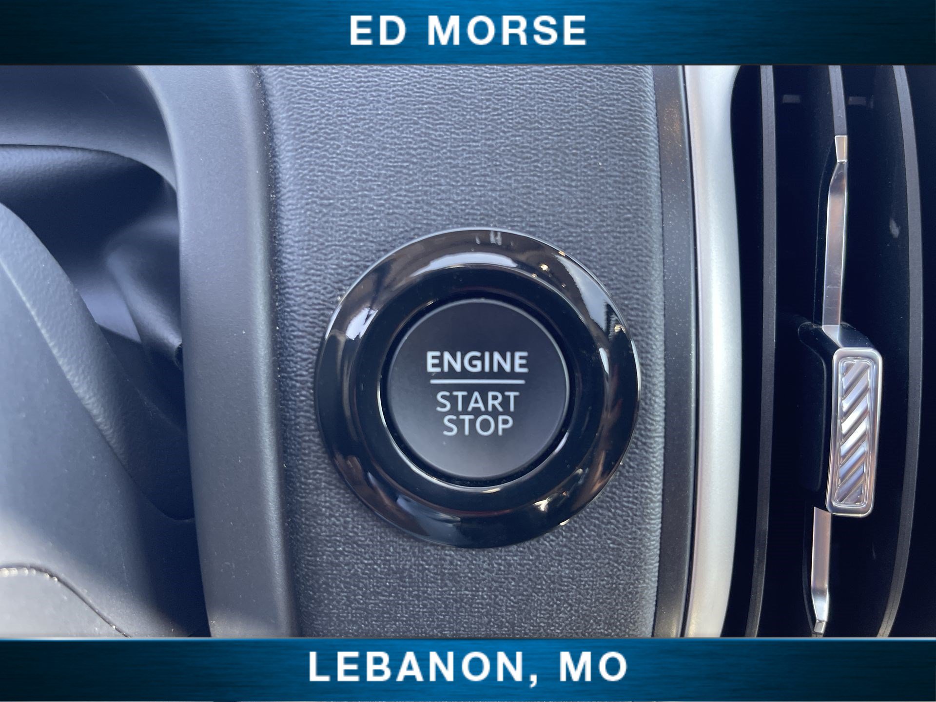 Certified 2025 Ford Expedition Active AWD/4WD image 17