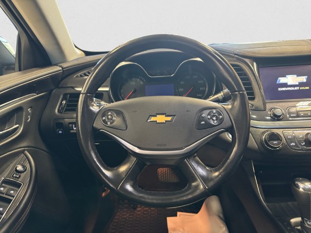 Used 2018 Chevrolet Impala LT FWD image 12