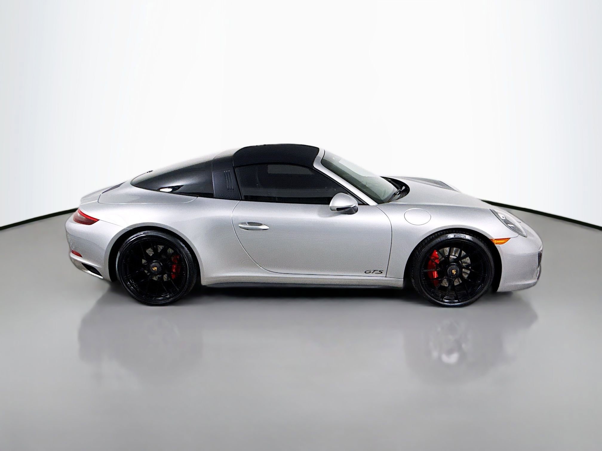 Certified 2019 Porsche 911 Targa 4 GTS image 8