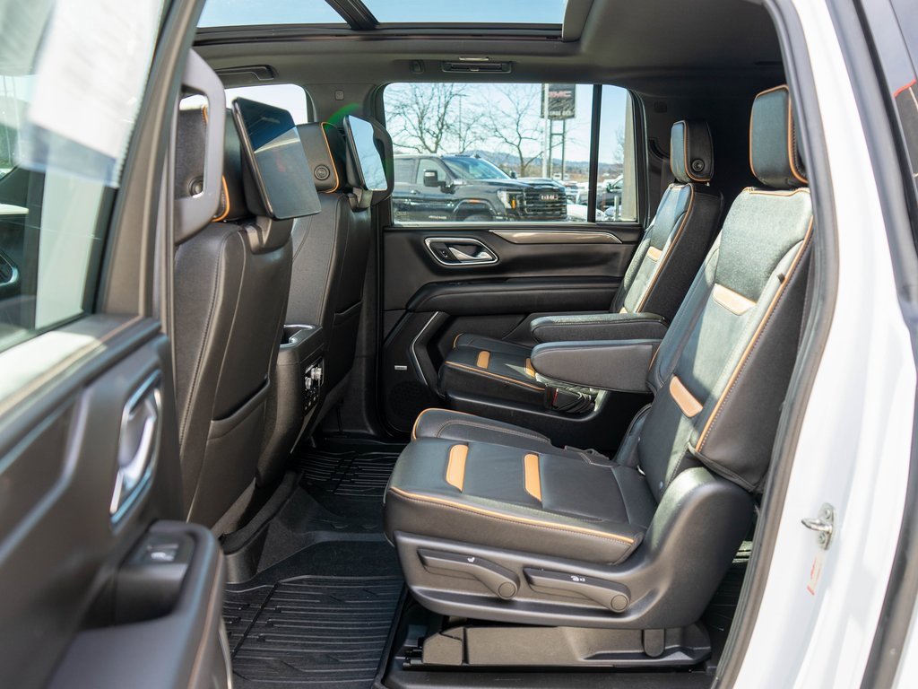 Used 2022 GMC Yukon XL AT4 w/ AT4 Premium Plus Package image 14