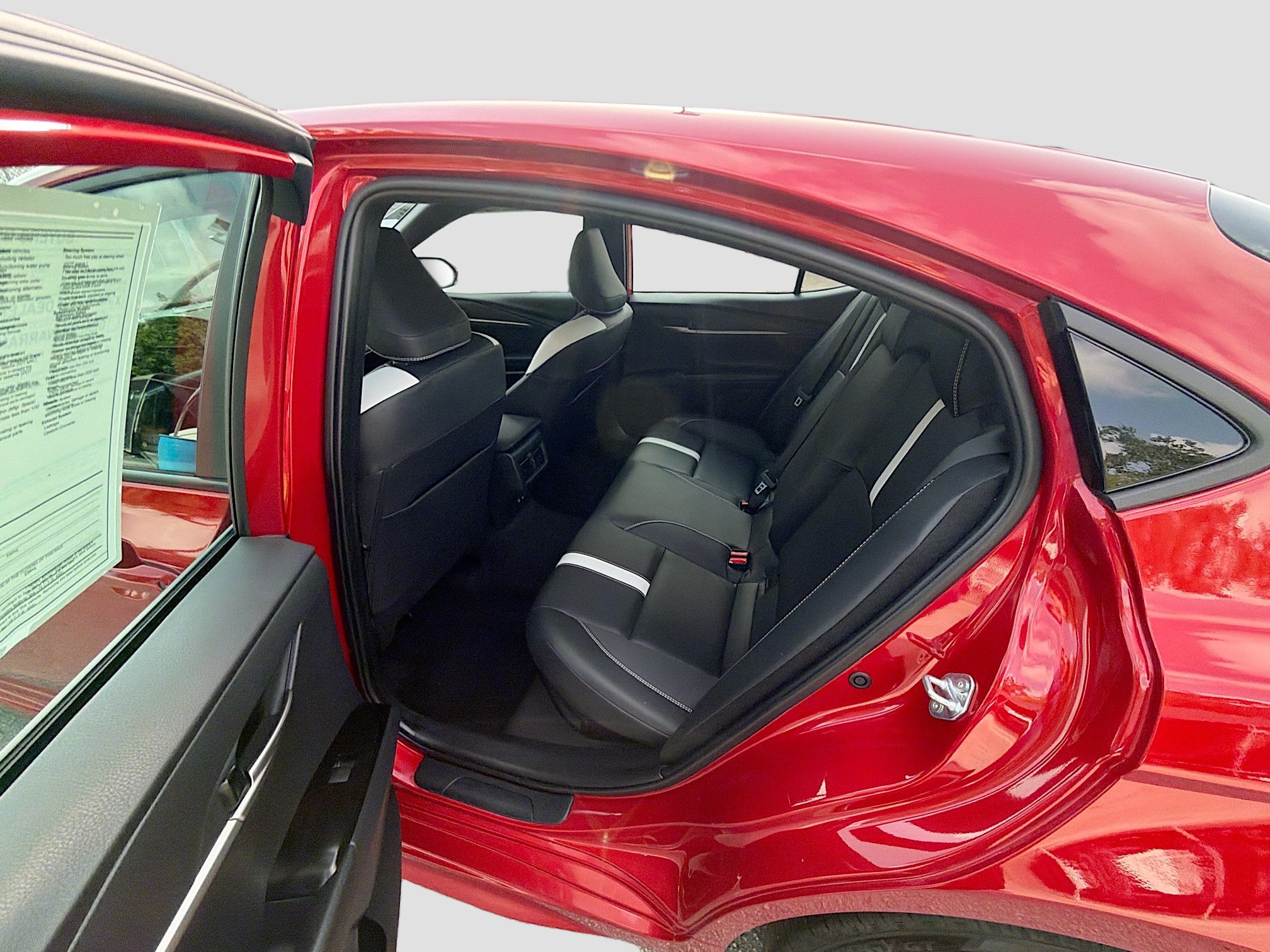 Used 2025 Toyota Camry SE FWD image 23