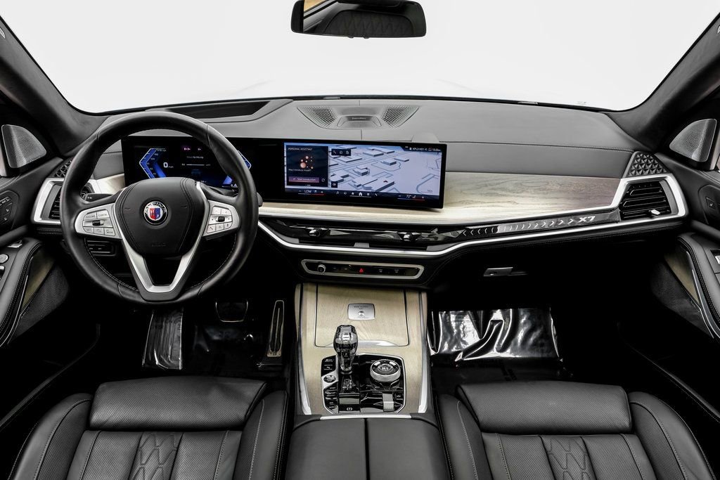 Used 2024 BMW ALPINA XB7 image 12
