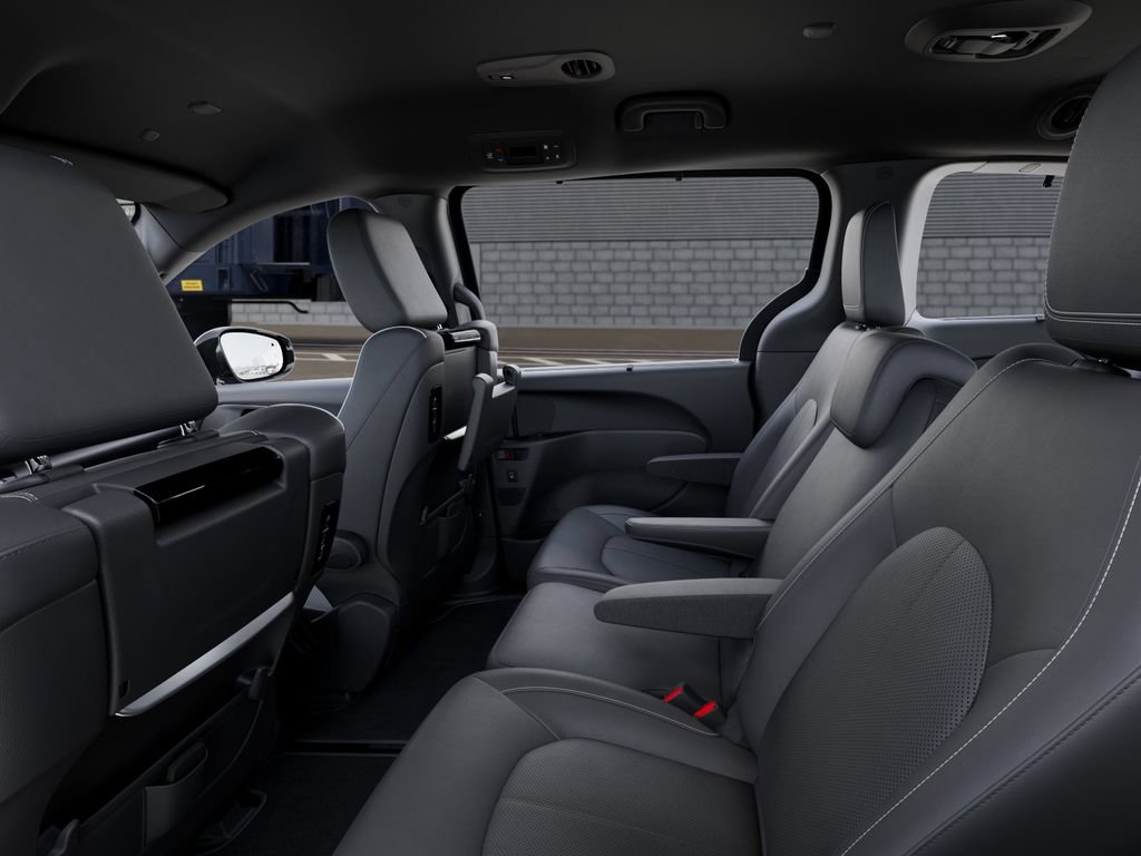 New 2025 Chrysler Pacifica Select w/ Uconnect Theater Family Group FWD image 24
