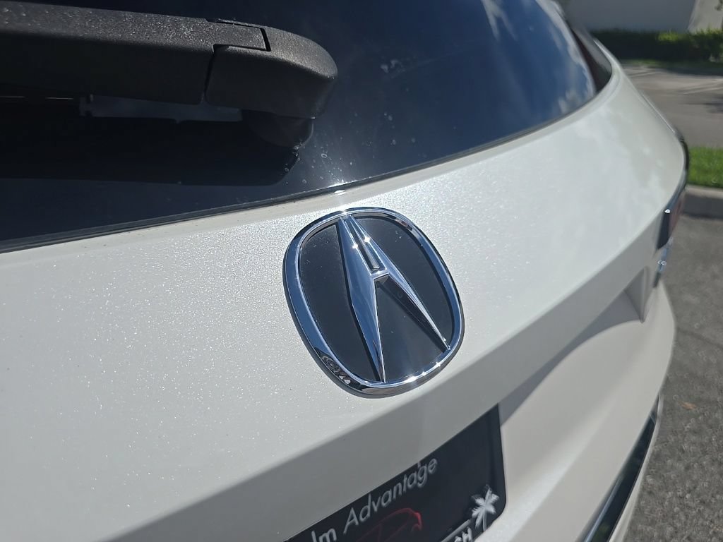 Used 2024 Acura MDX w/ Technology Package FWD image 11