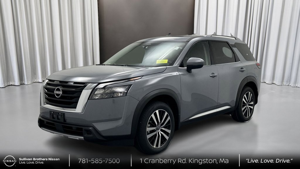 New 2025 Nissan Pathfinder Platinum w/ Cargo Package