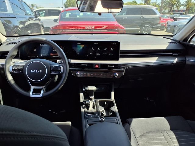 Used 2025 Kia K5 LXS FWD image 9