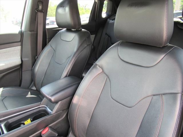 Used 2023 Jeep Compass Latitude image 17